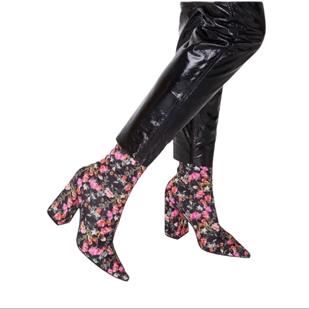 NWT Steve Madden Lombard Floral Sock Booties 8.5